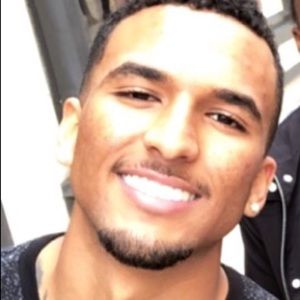 Meet your Posher, Devin